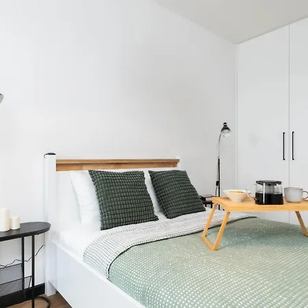 Apartment Towarowa - Air Con & Parking - By Rentujemy