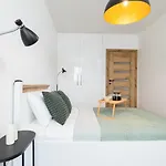 Towarowa - Air Con & Parking - By Rentujemy