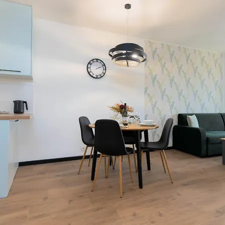 Apartamento Towarowa - Air Con & Parking - By Rentujemy *