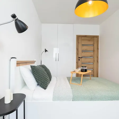 Towarowa - Air Con & Parking - By Rentujemy