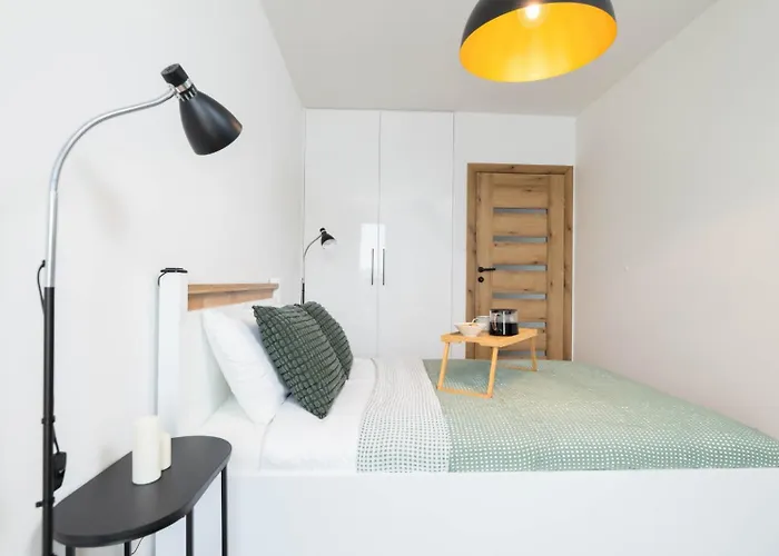 Towarowa - Air Con & Parking - By Rentujemy